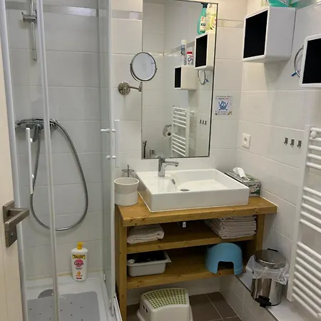 Douyechamie Apartament Doucy